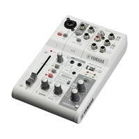 A Mesa De Som Yamaha Ag03mk2 é uma nova geração que faz parte da série AG, fazendo consigo conectividade mais flexível, com entradas e saídas variávei