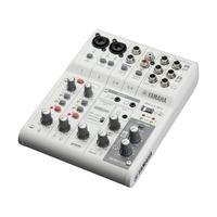 A Mesa De Som Yamaha Ag06mk2 é uma nova geração que faz parte da série AG, fazendo consigo conectividade mais flexível, com entradas e saídas variávei