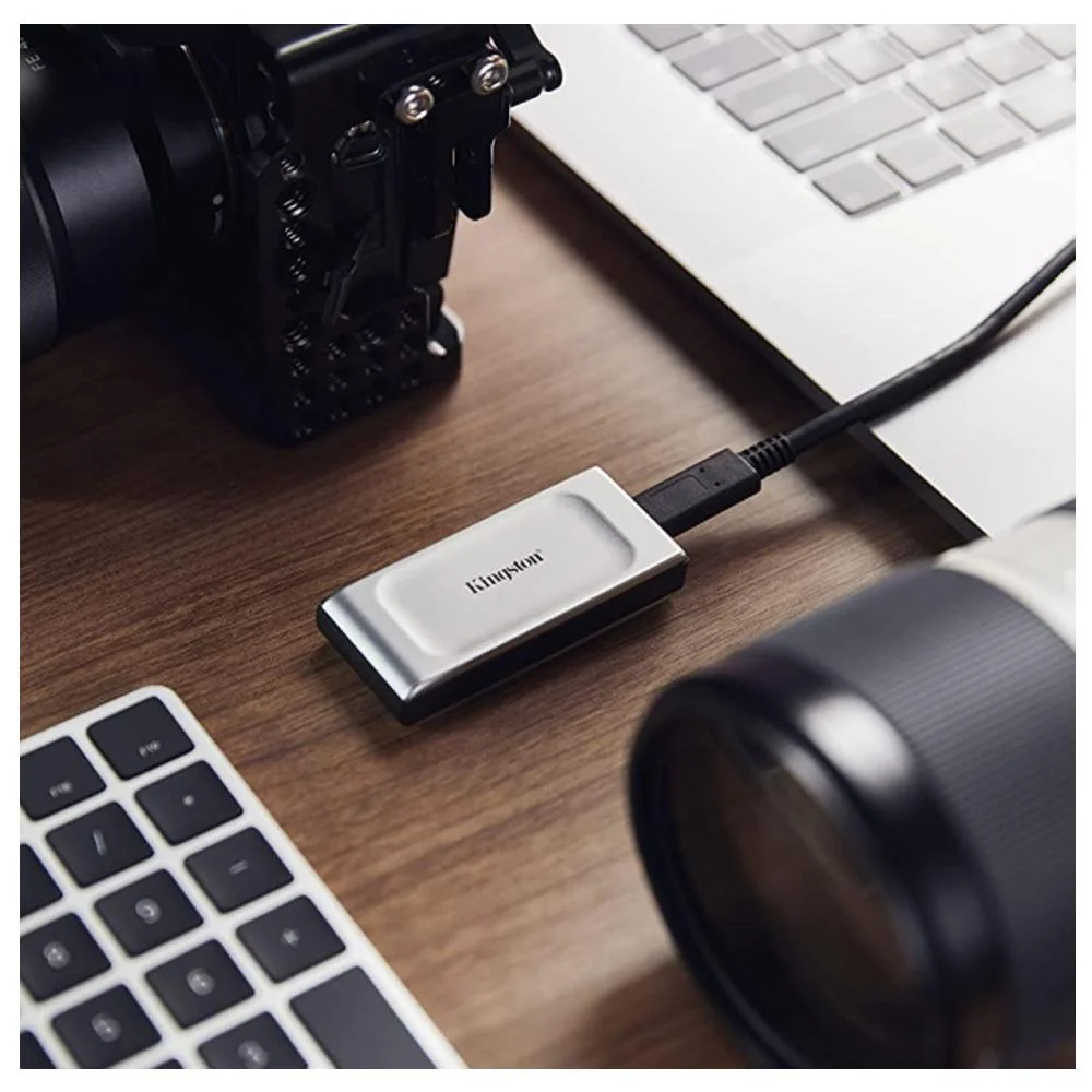 Imagem 4 de 5 do produto SSD Externo Kingston Xs2000, 1TB, USB-C 3.2, Leitura 2000MB/s, C/ Capa De Borracha - Sxs2000/1000g
