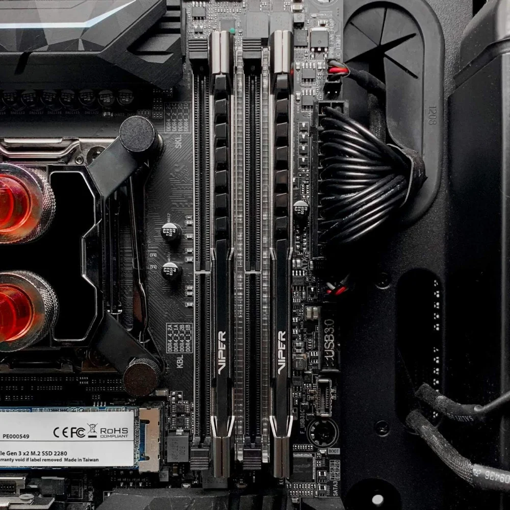 Memória Patriot Viper Steel 16GB 3200mhz DDR4