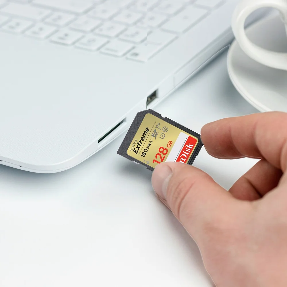 Imagem 2 de 5 do produto Cartão Sdxc Sandisk Extreme, 128GB - 180MB/s