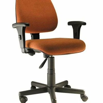 Cadeira Office Design Office Móveis, Diretor, Linha Safira, Com Braços, até 120 kg, Regulagem de altura, Vermelho