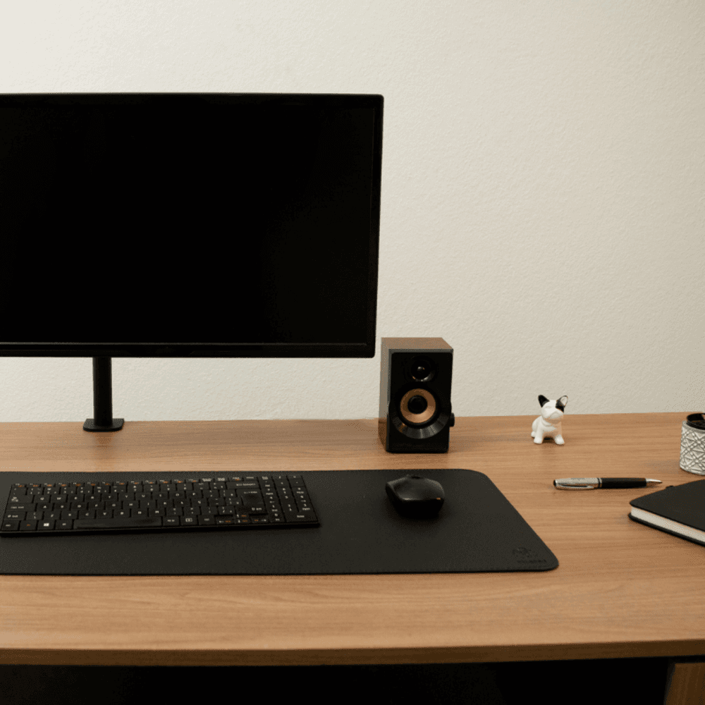 Imagem 4 de 5 do produto Mouse Pad  Kingpad Desk Pad Work, Couro Ecológico, 80x30cm, Preto