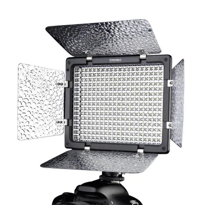 Iluminador De LED Yongnuo Yn300 Iii Com Filtros