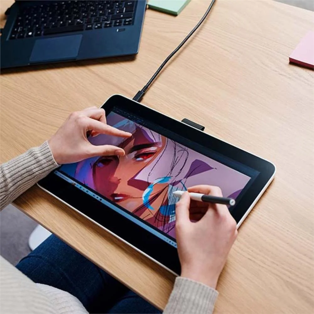 【美品】Wacom One 13 touch （DTH134W4D） Mesa Digitalizadora Wacom One 13 Titan Touch