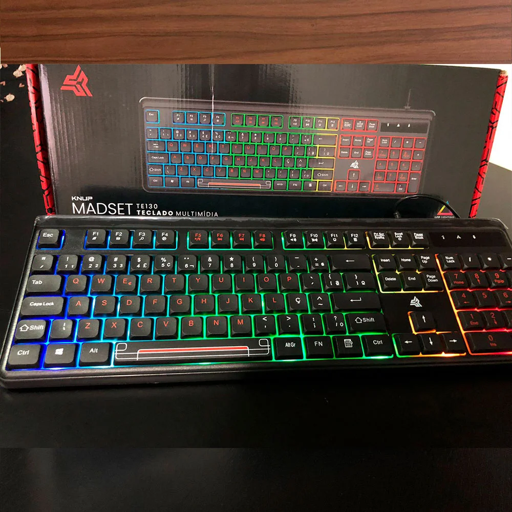 Imagem 4 de 5 do produto Teclado RGB Com Fio Para Desktop Usb