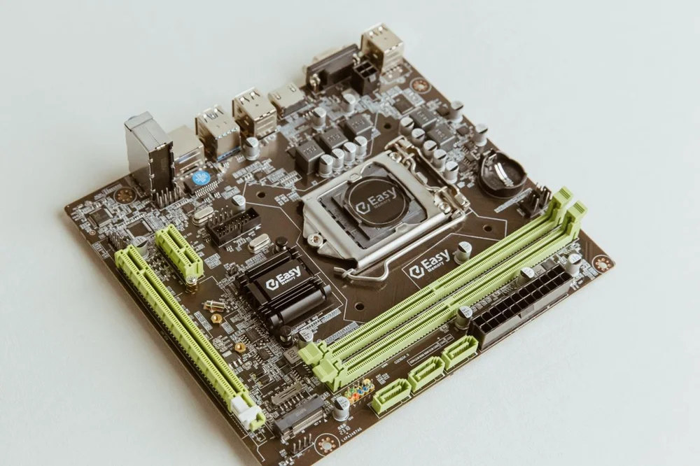 Placa Mãe Easy H110 Intel LGA 1151  Para Intel de 6º, 7º, 8º E 9º Geração, DDR4 6