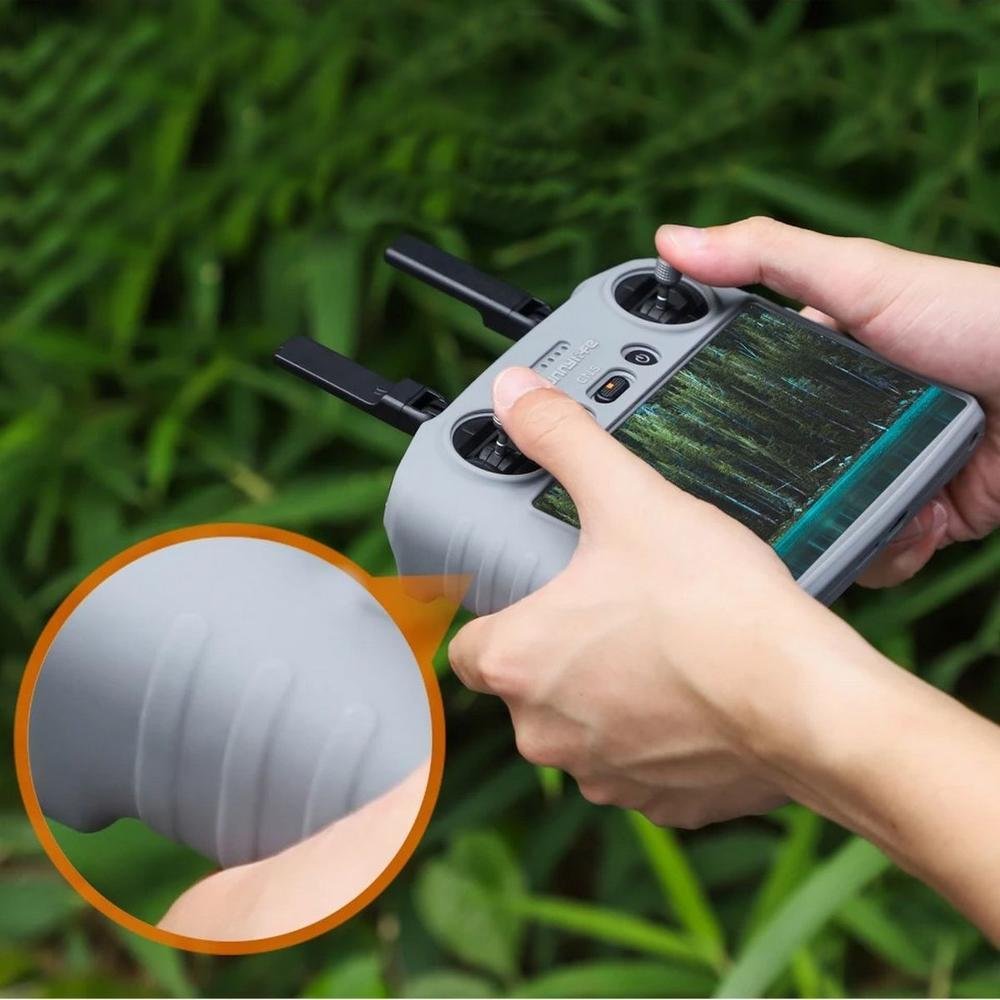 Imagem 2 de 5 do produto Capa De Silicone Para Controle Remoto Dji Rc 2 Cor:cinza Claro