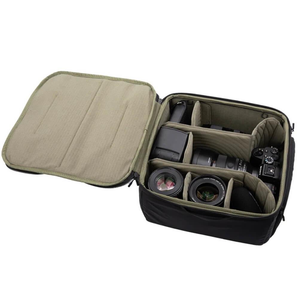 Imagem 3 de 3 do produto Mochila Onepro Flex 30l Space Black Para Câmeras E Drones - Pgytech