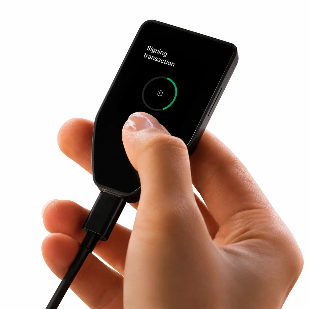 Imagem 2 de 5 do produto Trezor Safe 5 - Violet Ore (Revenda Oficial)