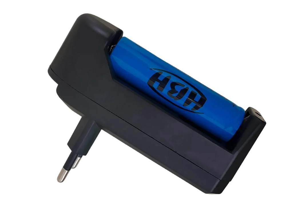 Kit 3 Bateria 18650 Pilha Recarregável Li-ion 3.7v A 4.2v 3