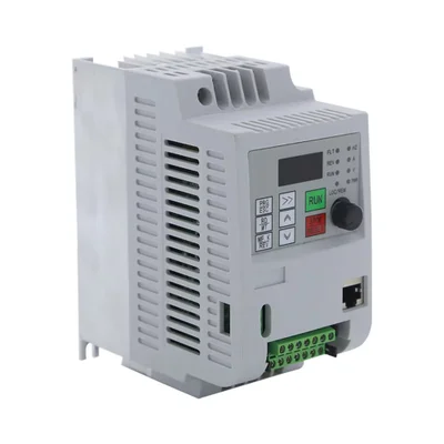 Inversor De Frequência 2.2kw 10a 3cv Ent 220v Said 220v Trif
