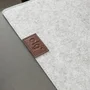 Mousepad Deskmat Office, Feltro 90x40cm, Porta Copo, Antiderrapante, Bordas Costuradas,