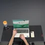 Mousepad Deskmat Office, Feltro 90x40cm, Porta Copo, Antiderrapante, Bordas Costuradas,