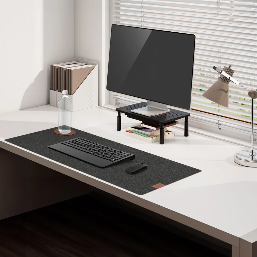 Mousepad Deskmat Office, Feltro 90x40cm, Porta Copo, Antiderrapante, Bordas Costuradas, Mousepad Deskmat Office, Feltro 90x40cm, Porta Copo, Antiderrapante, Bordas Costuradas,