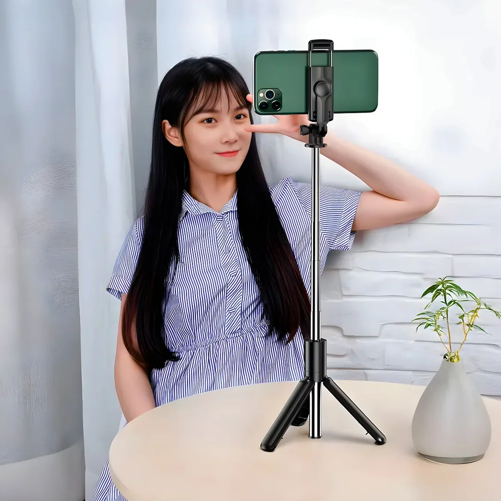Imagem 3 de 5 do produto Bastão De Selfie Com Tripé Para Celular Com Controle Remoto