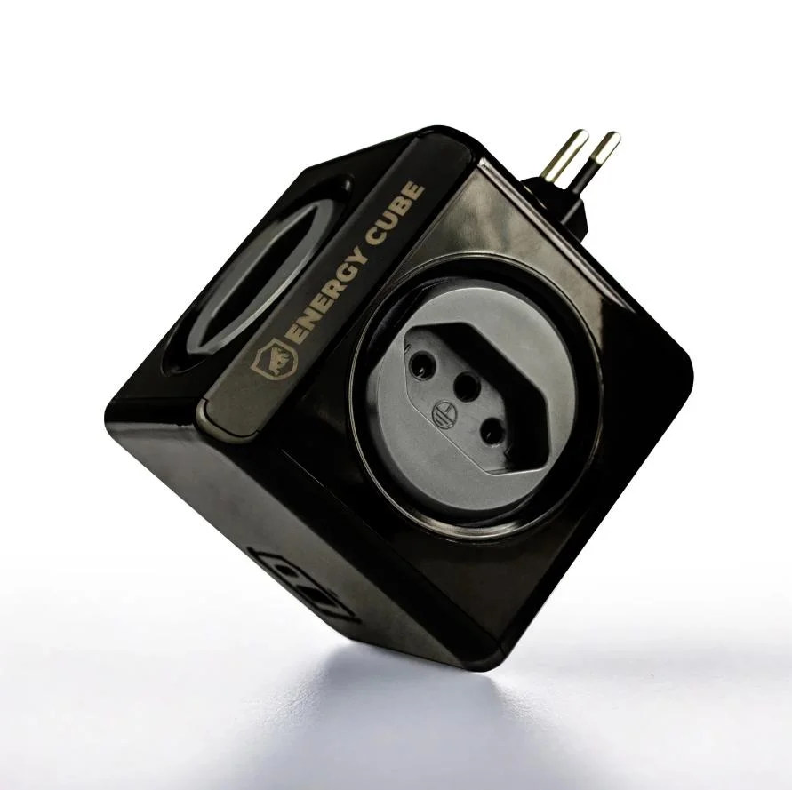 Adaptador Carregador Energy Cube Bivolt Filtro De Linha Multiplicador De Tomadas 10a Com Proteção De Sobretensão,  (4 Tomadas + Usb A + Tipo C)