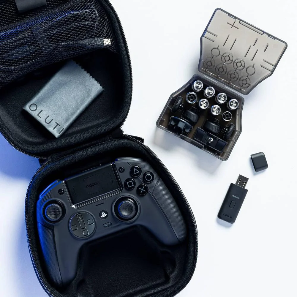 Imagem 2 de 5 do produto Nacon - Controle Sem Fio Para  Para Vídeo Gamerevolution 5 Pro Para Ps5, Ps4 E PC - Preto-50-1724-01