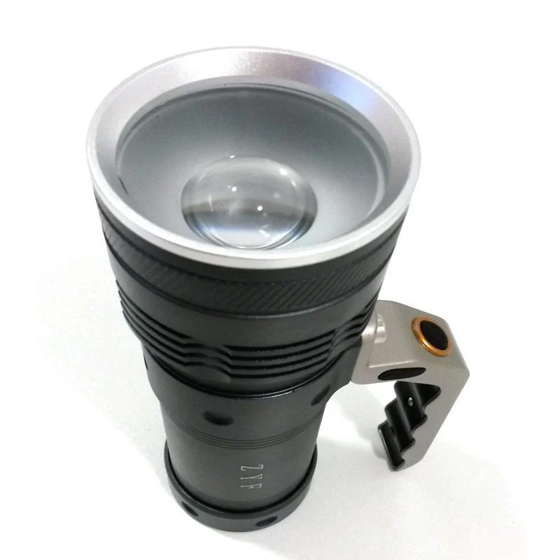 Imagem 2 de 4 do produto Lanterna Recarregável Holofote Cree Led T6 Searchlight