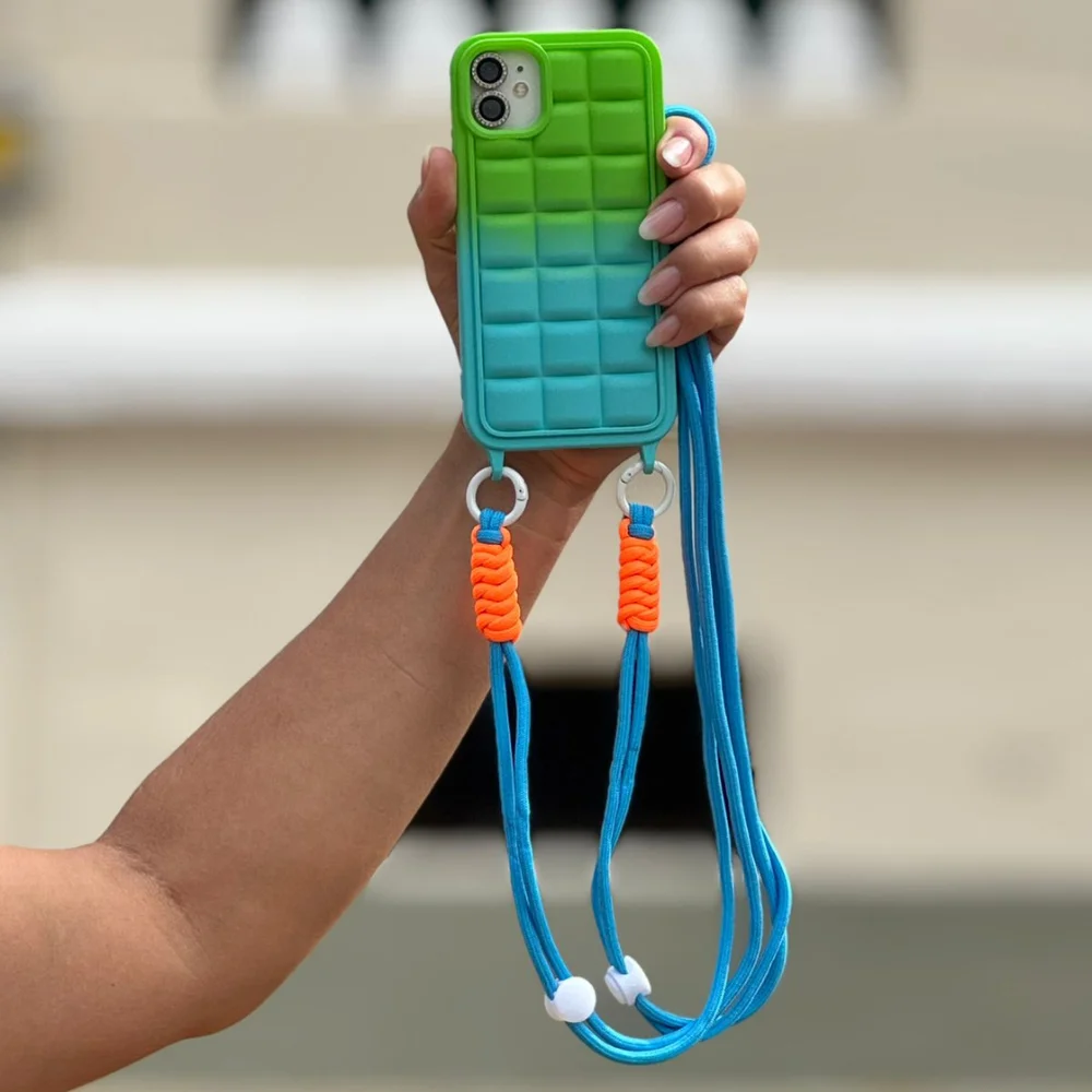 Imagem 2 de 5 do produto Capa Capinha Case Silicone Com Suporte Alça Ajustável Salva Celular Festa Balada Iphone 13