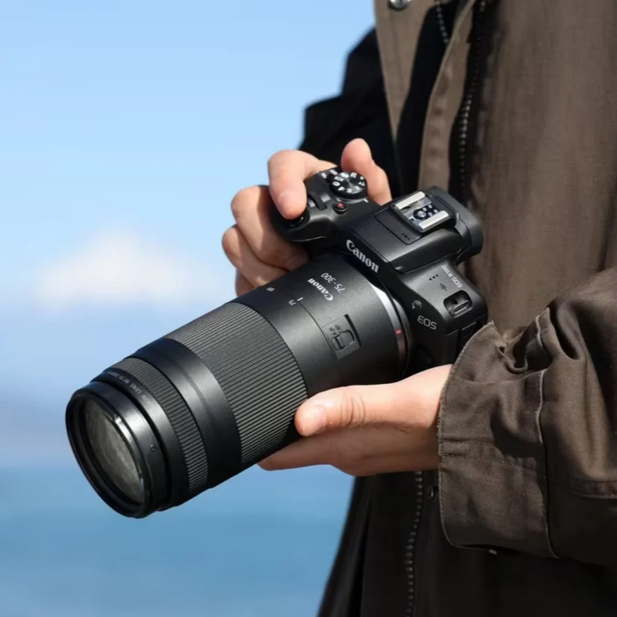 Canon 一眼レフカメラ + 75-300mmレンズ Lente Canon EF 75-300mm f/4-5.6 III - eMania Foto e Video
