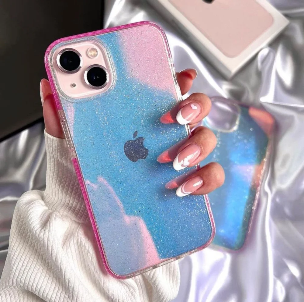 Imagem 3 de 5 do produto Capa Brilho Hologáfica Furta Cor Rosa Pink - Iphone 15 Pro Max