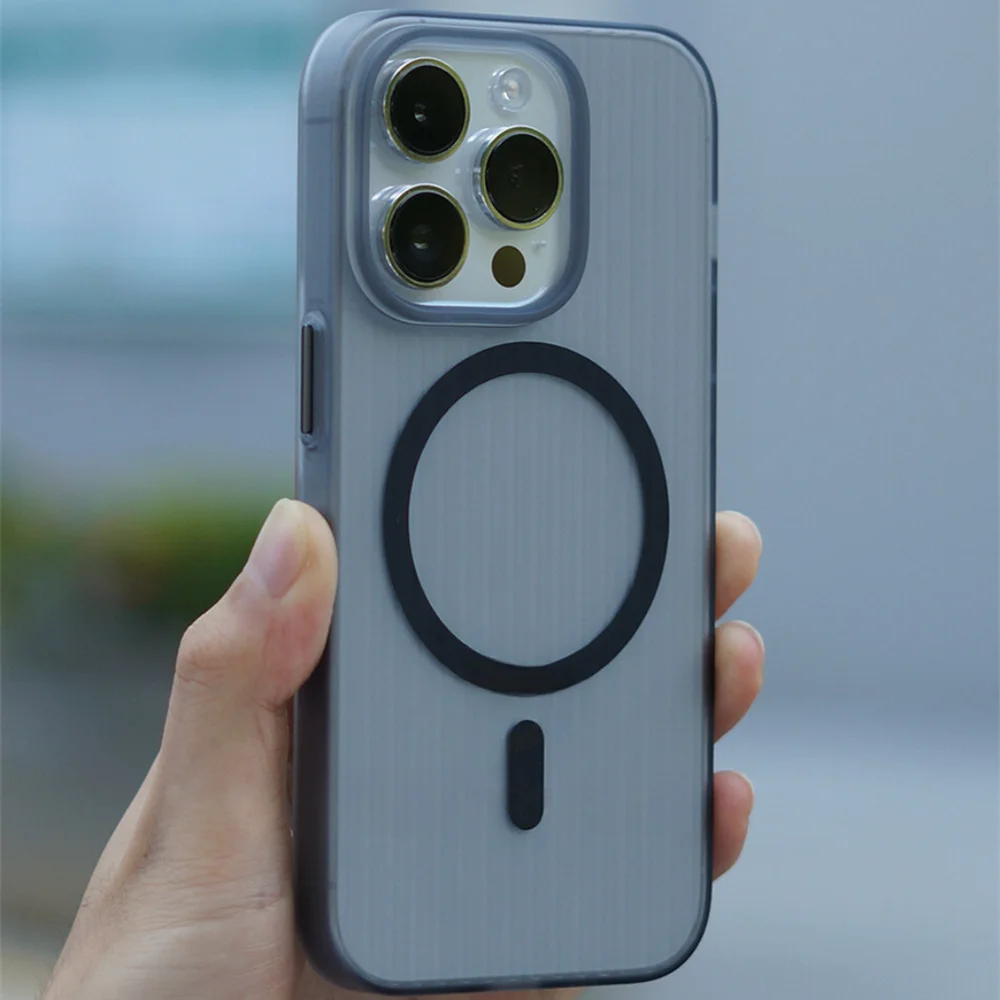 Imagem 3 de 3 do produto Capa Fumê Ondulado Rígida Para Iphone 15 Plus