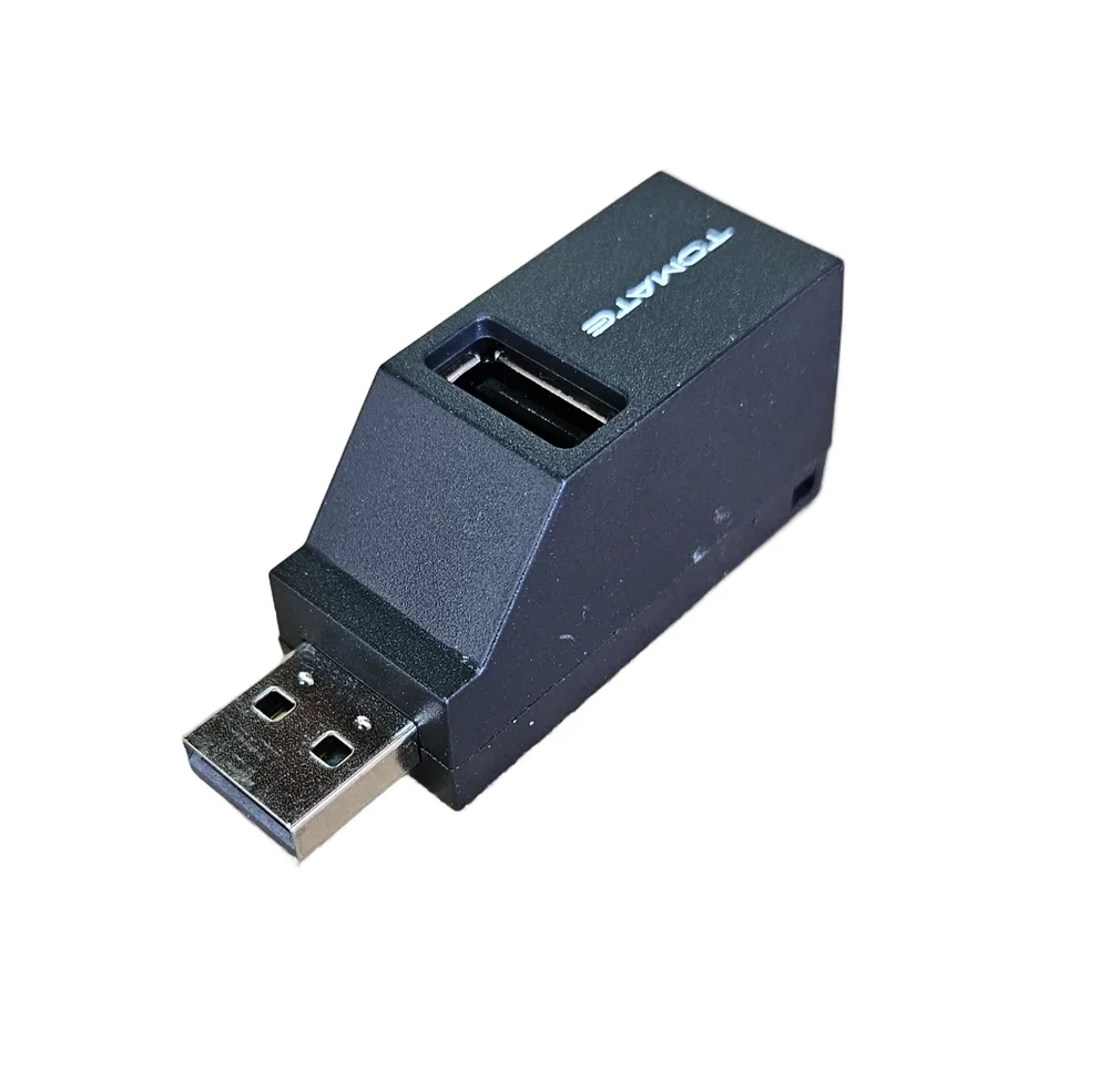 Imagem 3 de 5 do produto Hub Multifuncional Com 3 Portas Usb 2.0 Tomate Mst-011