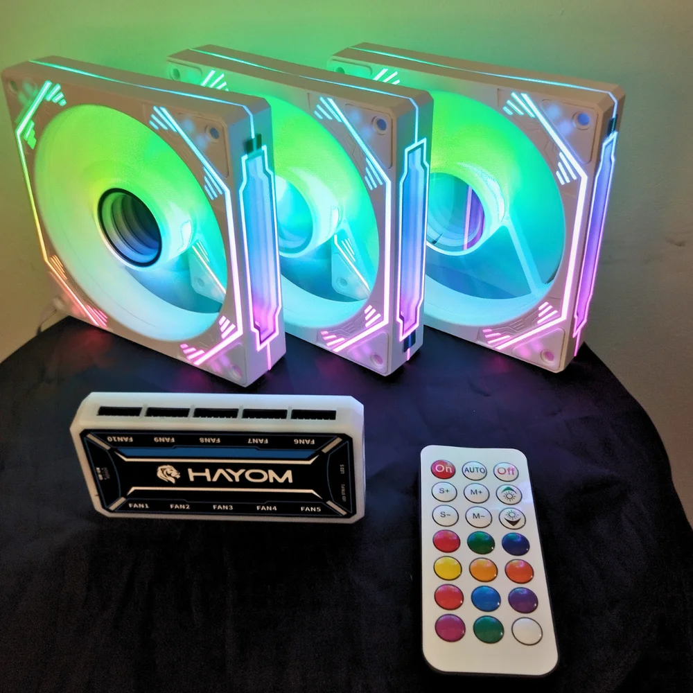 Imagem 3 de 5 do produto Kit 3 Fans Brancas 6 Pinos ARGB RGB C/ Controladora e Controle Remoto