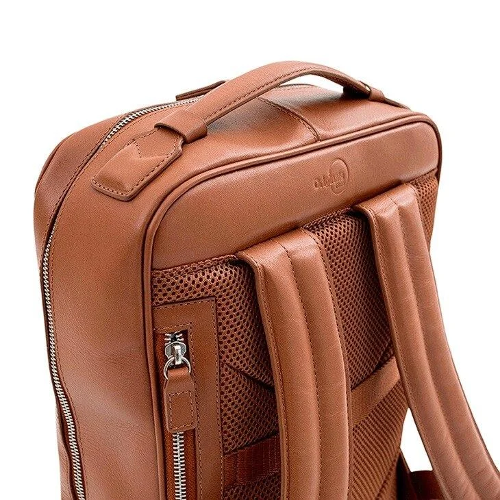 Imagem 2 de 5 do produto Mochila Para Macbook 16'' Iplace, Pampas, Originas Iplace, Couro Marrom