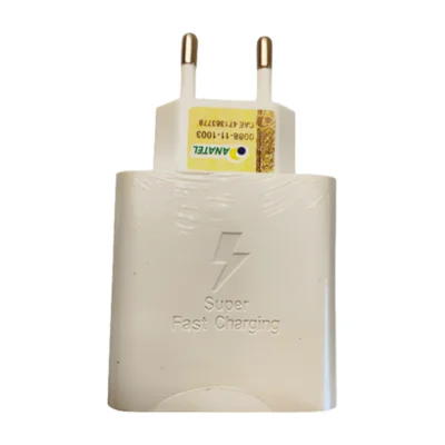 Fonte Carregador Compatível Super Fastcharging 67w C 2 Usb Carga Ultrarrápida Cor Branco