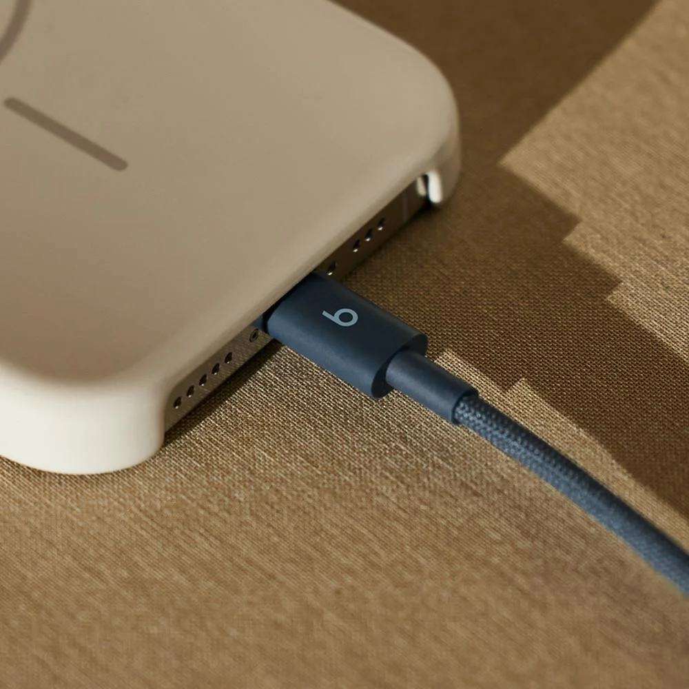 Imagem 2 de 3 do produto Cabo Trançado De Usb-c Para Usb-c Da Beats (1,5 M), Azul-polar