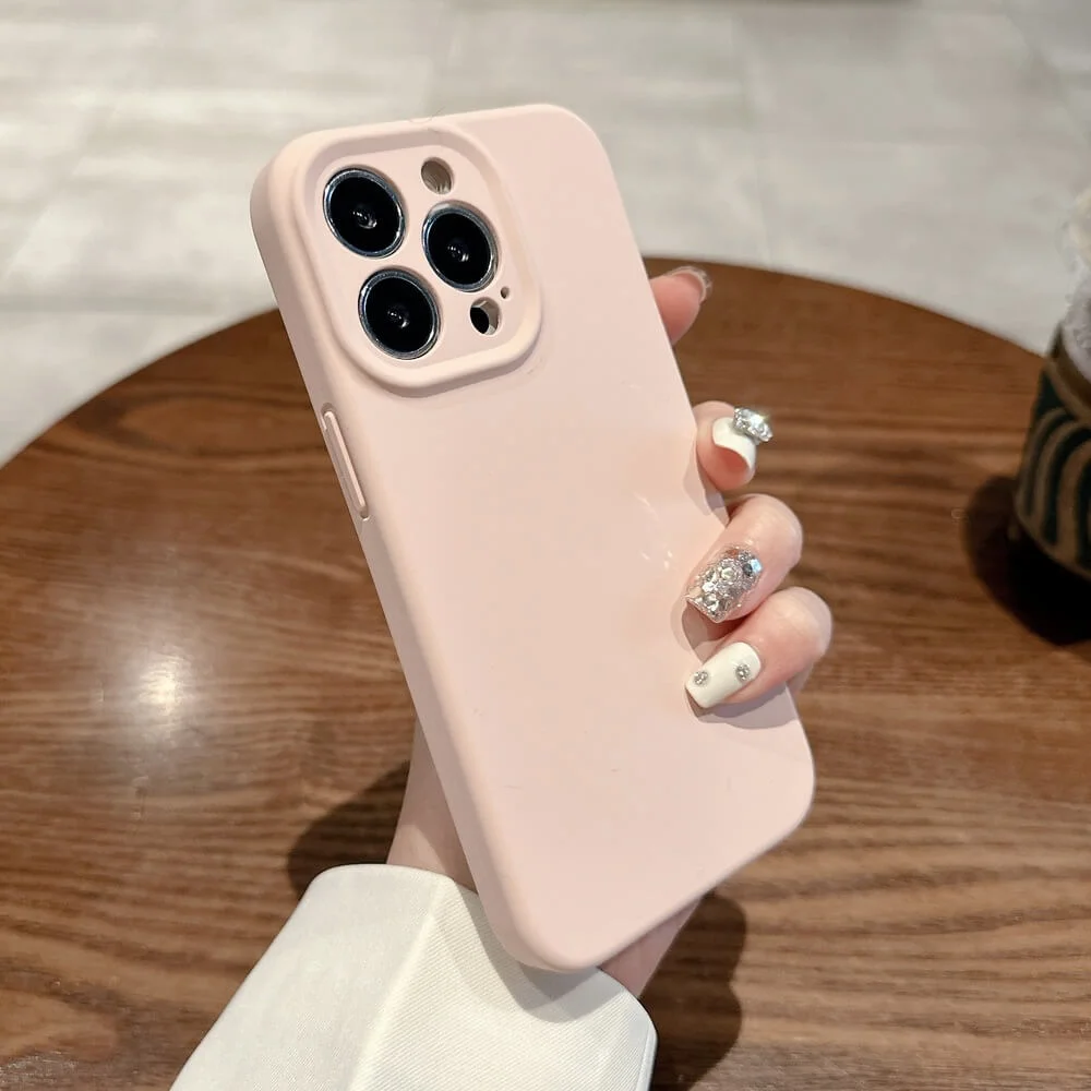 Imagem 3 de 5 do produto Capa Capinha Protetora de Silicone com Interior em Microfibra Compatível com Magsafe para o iPhone 16 Pro - Cor: Rosa