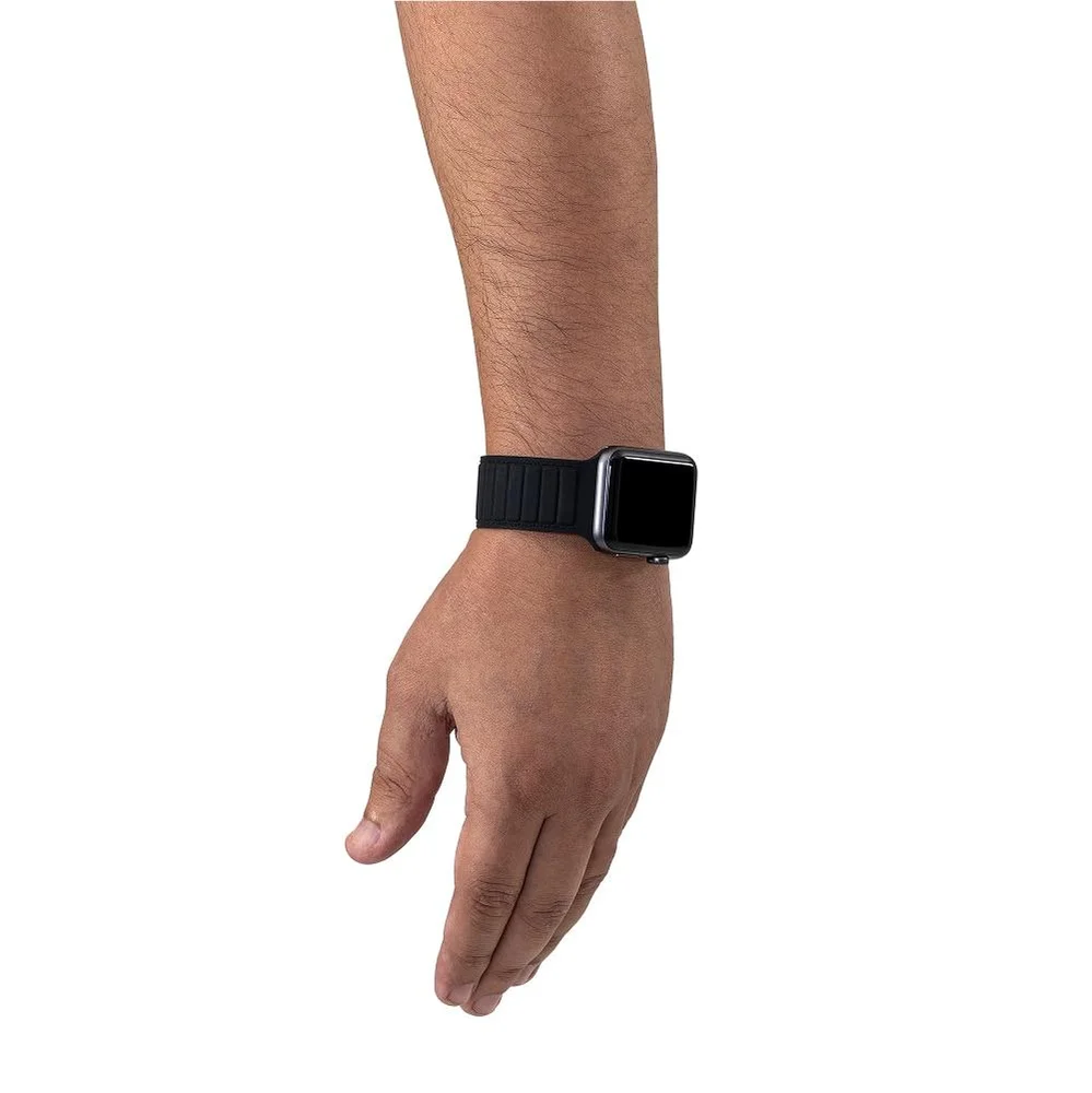 Imagem 3 de 5 do produto Pulseira De Silicone Magnética Para Apple Watch 42-49 Mm Preta