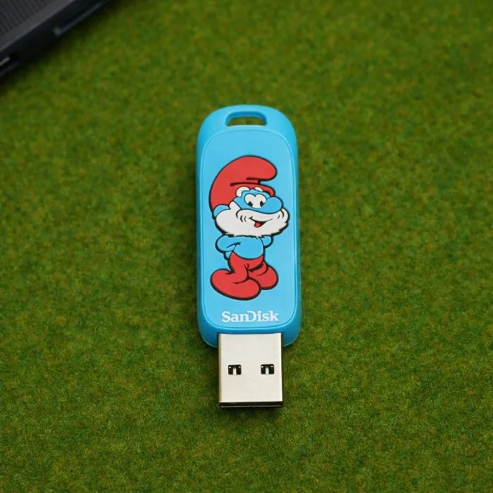 Imagem 2 de 5 do produto Pen Drive Sandisk Smurfs Usb 3.2 Gen 1 64gb Azul - Sdczis-128g-g46