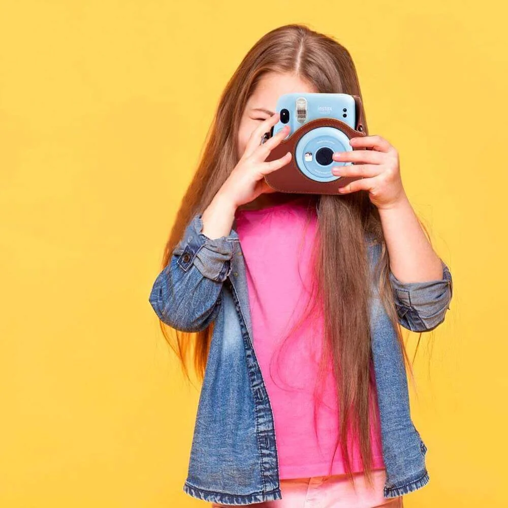 Bolsa Case de Couro Sintético para Câmera Instax Mini 12 e 11 – Estojo Proteção Elegante e Compacto, Acessório Ideal para Armazenamento Seguro Bolsa Case de Couro Sintético para Câmera Instax Mini 12 e 11 – Estojo Proteção Elegante e Compacto, Acessório Ideal para Armazenamento Seguro
