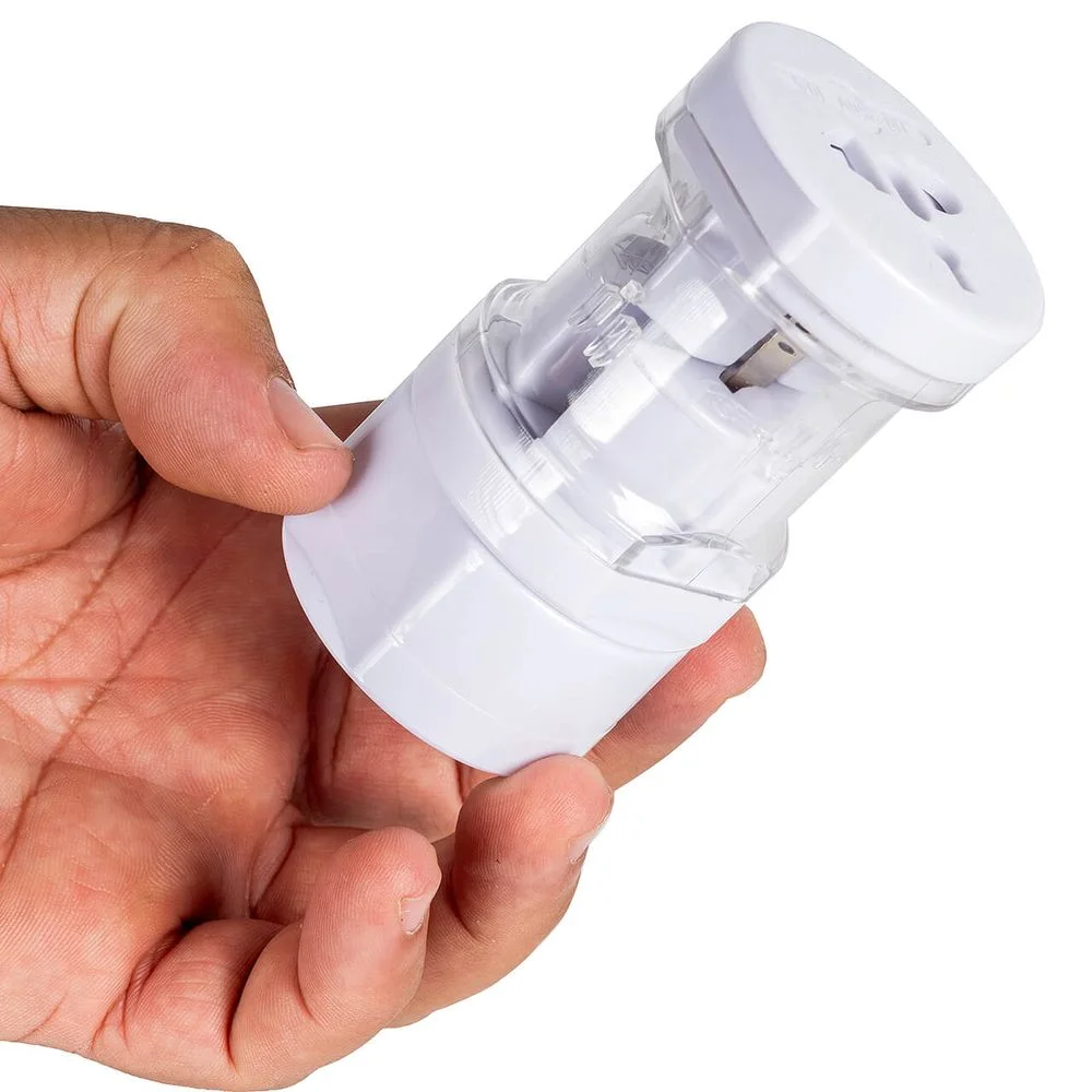 Imagem 2 de 2 do produto Adaptador Universal De Tomadas 3 Em 1 - Bivolt
