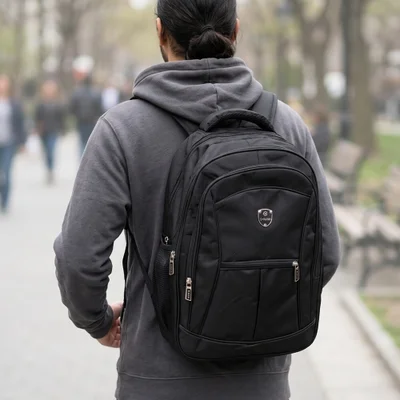 Mochila Preta Impermeável Usb Fone Notebook 40l Escolar Viagem - B Bom